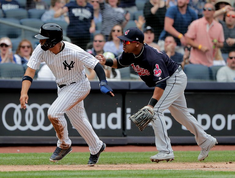 Yankees lose cool, Indians lose game