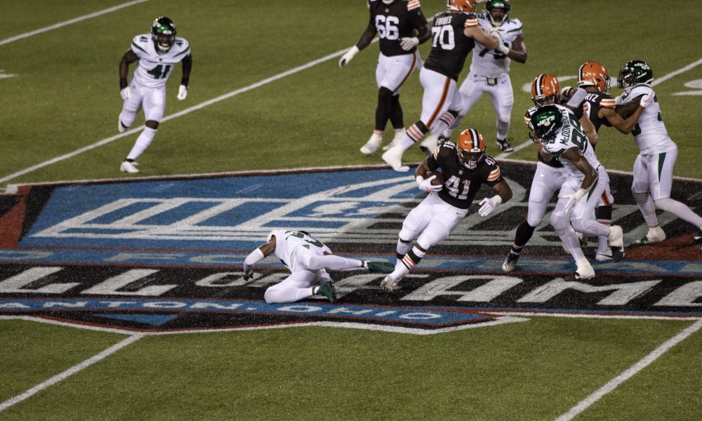 Lights go out on Cleveland Browns' win over Jets in NFL preseason opener, NFL