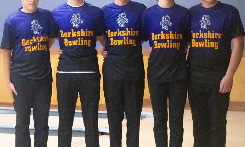 Hamil Diperkosa Dokter Xhamster - Berkshire Boys Bowlers Defeat Willoughby South 2191-1862 at Wickliffe Lanes